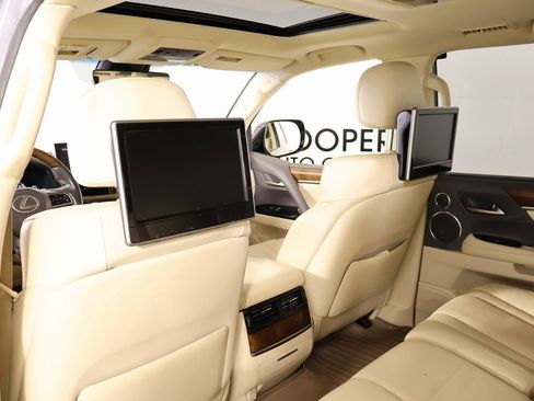 Used 2017 Lexus LX 570 4WD image 17