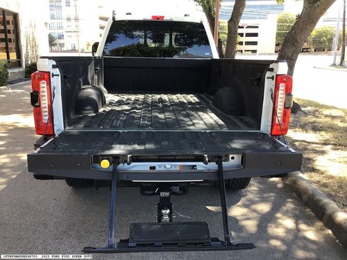 Used 2023 Ford F350 King Ranch w/ FX4 Off-Road Package AWD/4WD image 10