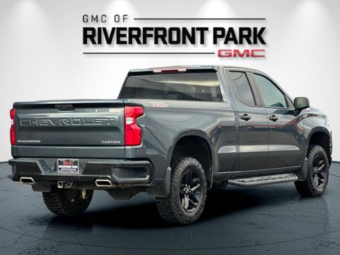 Used 2019 Chevrolet Silverado 1500 Custom Trail Boss w/ Custom Convenience Package image 3