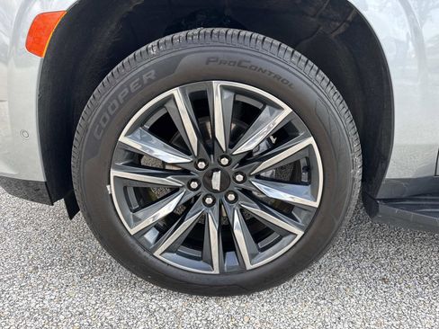 Used 2024 Cadillac Escalade Sport image 10