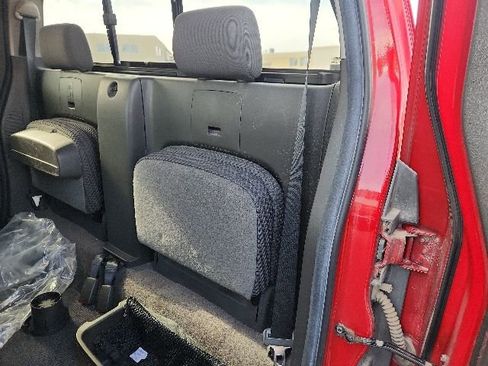 Used 2010 Nissan Frontier SE w/ SE Value Truck Pkg AWD/4WD image 3