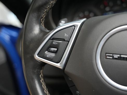 Used 2022 Chevrolet Camaro LT w/ Technology Package image 12