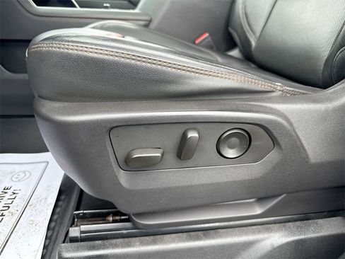 Used 2024 GMC Sierra 2500 AT4 w/ AT4 Premium Plus Package image 12