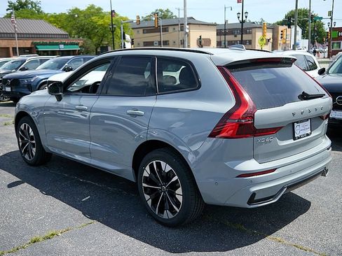 New 2026 Volvo XC60 B5 Plus w/ Climate Package PRO AWD/4WD image 7