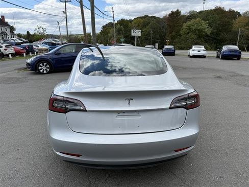 Used 2018 Tesla Model 3 Long Range image 4