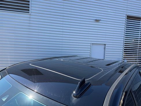 Used 2019 Chevrolet Silverado 1500 High Country w/ Technology Package image 19