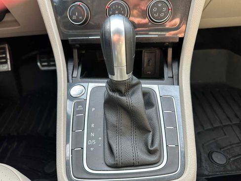 Used 2019 Volkswagen Golf Alltrack SE image 29