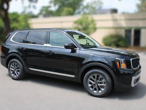 New 2025 Kia Telluride LX image 4