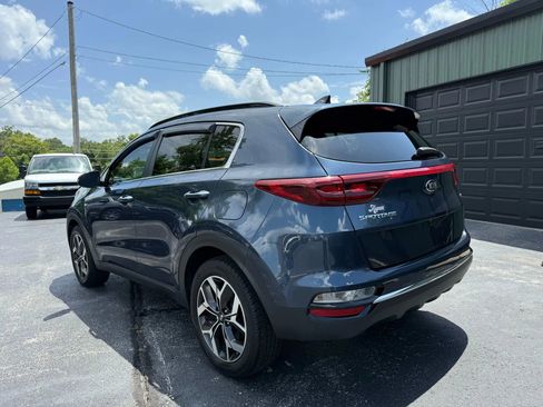Used 2021 Kia Sportage EX w/ EX Technology Package image 4
