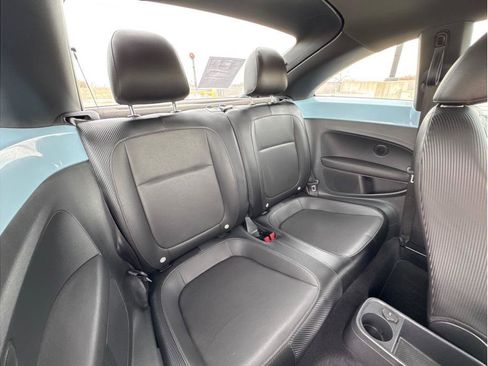 Used 2013 Volkswagen Beetle 2.5 image 11