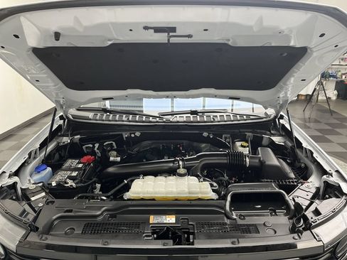 Certified 2025 Ford Expedition Active AWD/4WD image 35
