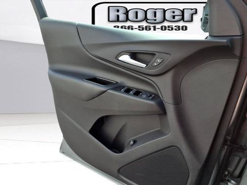 Used 2024 Chevrolet Equinox LT w/ LPO, Floor Liner Package FWD image 19