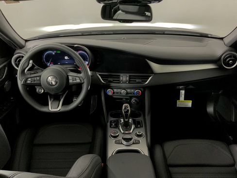 New 2026 Alfa Romeo Giulia AWD image 22