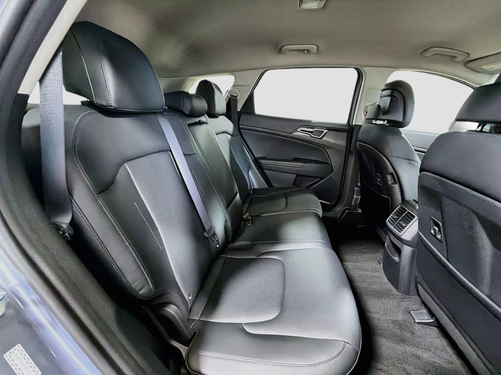 Used 2024 Kia Sportage EX AWD/4WD image 28