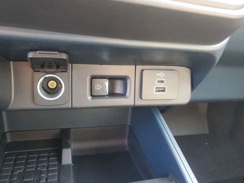 New 2025 Ford Maverick Lariat image 25