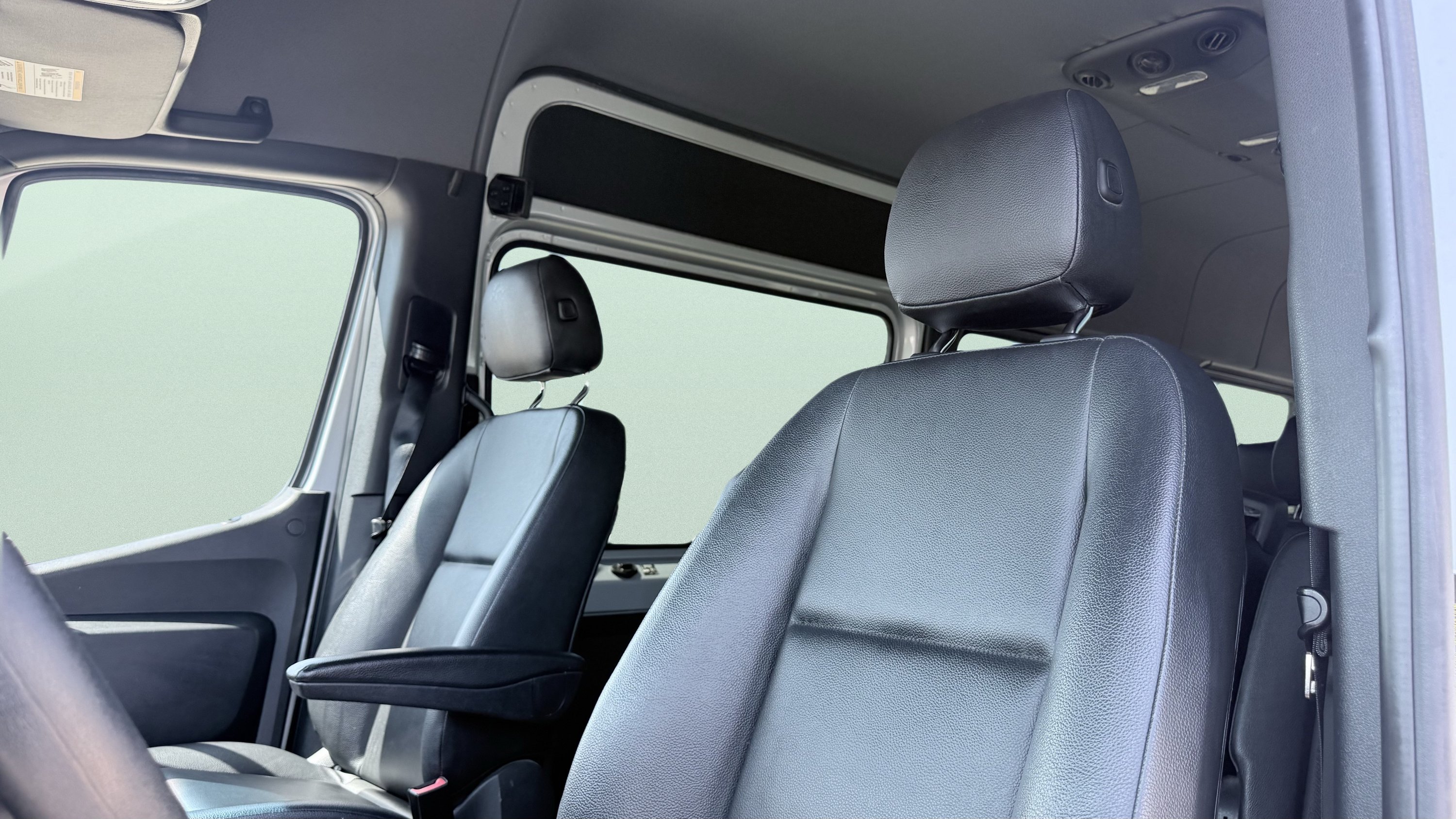 Used 2024 Mercedes-Benz Sprinter 2500 image 26