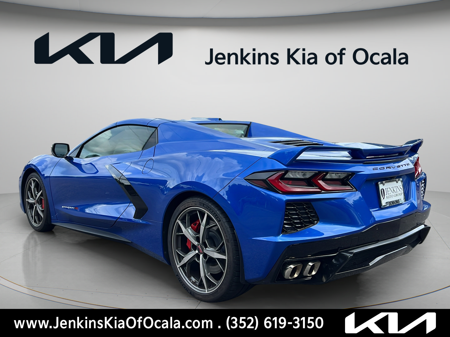 Used 2023 Chevrolet Corvette Stingray Preferred Conv w/ Z51 Performance Package RWD image 5