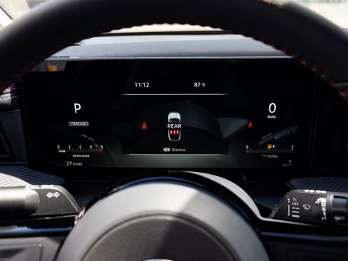 New 2025 Nissan Kicks SR image 12