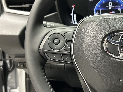 Used 2026 Toyota Corolla SE FWD image 19