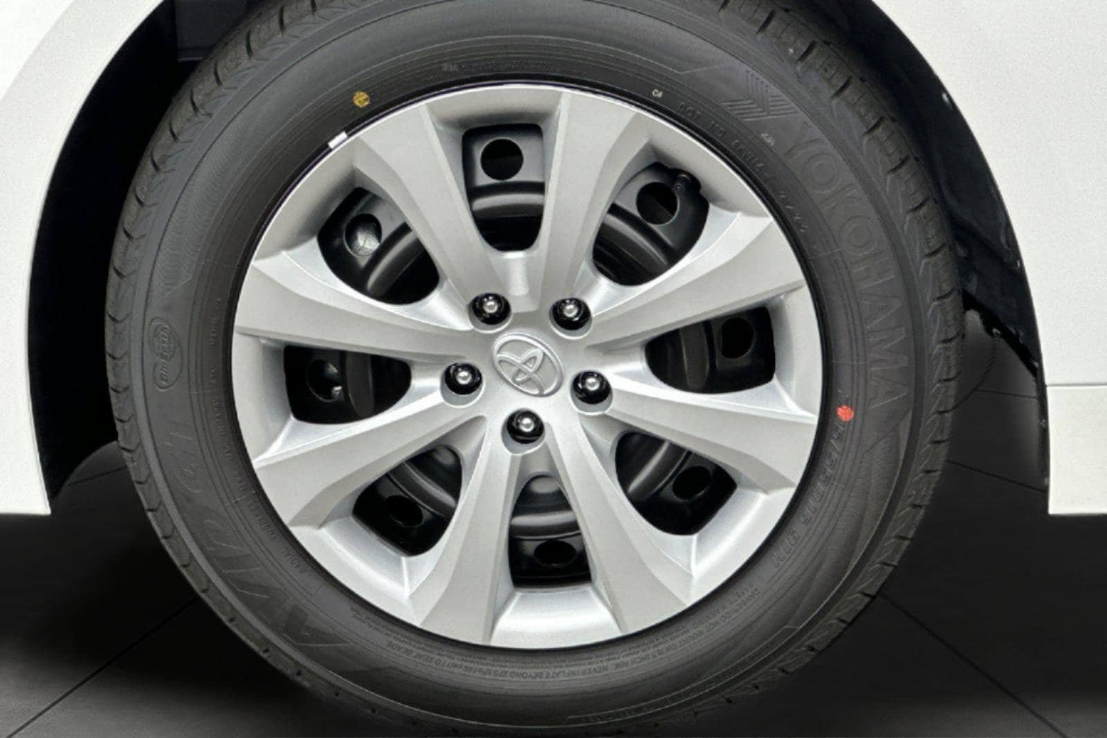 New 2027 Toyota Corolla LE FWD image 31