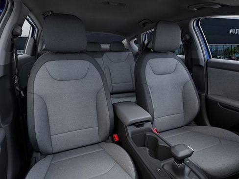 New 2025 Kia K4 image 15