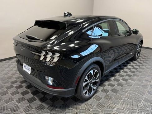Used 2025 Ford Mustang Mach-E Select AWD/4WD image 8