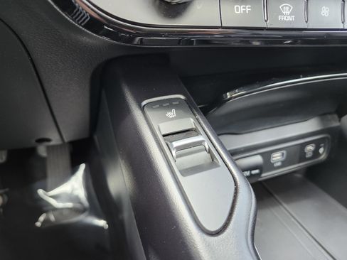 Used 2025 Kia Telluride S FWD image 10