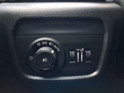 New 2025 Jeep Grand Cherokee Limited image 24