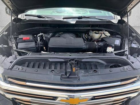 Used 2021 Chevrolet Silverado 1500 High Country w/ Technology Package RWD image 11