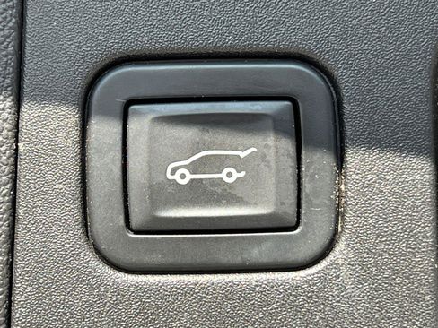 Used 2019 Cadillac XT5 Luxury image 19