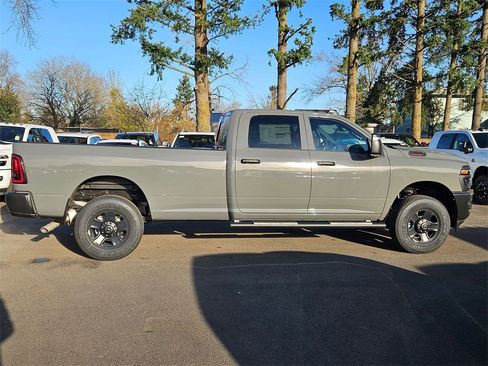 New 2026 RAM 3500 Tradesman image 8