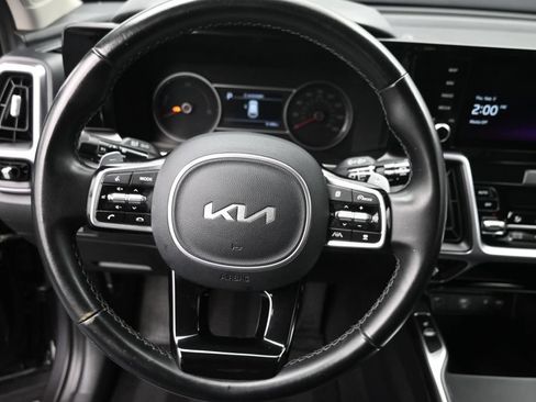 Used 2023 Kia Sorento EX AWD/4WD image 19