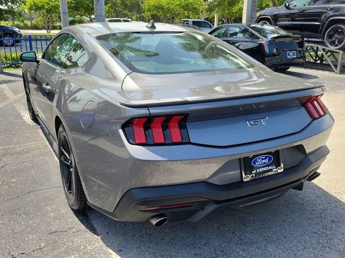 Used 2024 Ford Mustang GT RWD image 4
