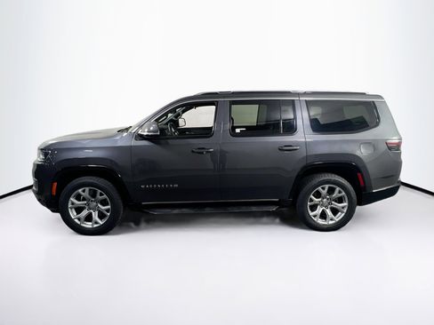 Used 2022 Jeep Wagoneer Series II AWD/4WD image 8