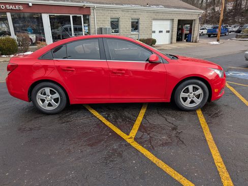 Used 2014 Chevrolet Cruze LT image 8
