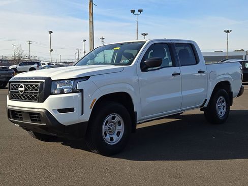 Certified 2024 Nissan Frontier S w/ Technology Package image 3