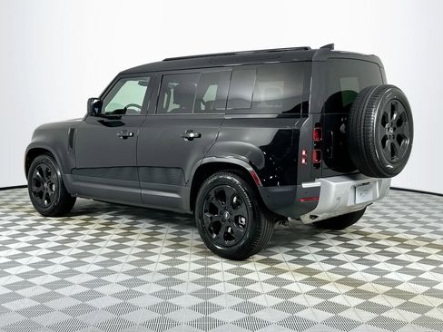 Used 2025 Land Rover Defender 110 S AWD/4WD image 7