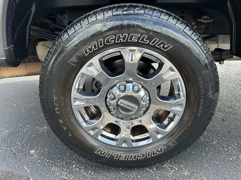 Used 2020 Ford F350 Lariat w/ Lariat Ultimate Package AWD/4WD image 43