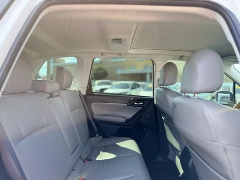Used 2016 Subaru Forester 2.5i Touring w/ Eyesight & Navigation System AWD/4WD image 24