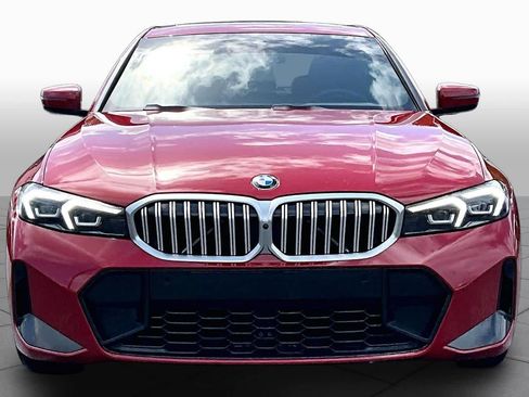 Certified 2023 BMW 330i Sedan w/ M Sport Package RWD image 4