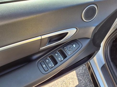 Used 2024 Hyundai Sonata SEL FWD image 14