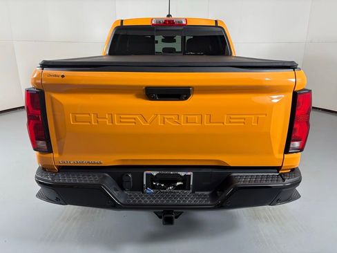 Used 2025 Chevrolet Colorado Z71 image 7