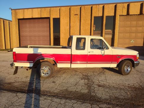 Used 1994 Ford F150 XL image 13