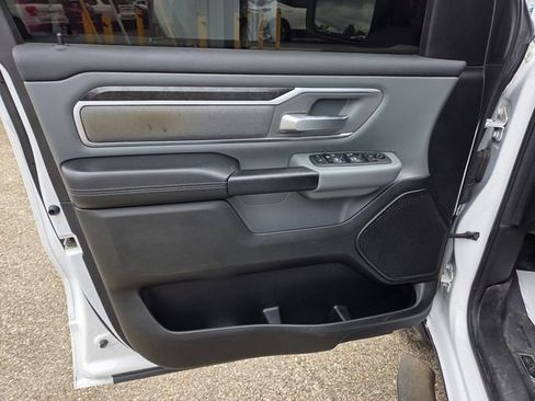 Used 2020 RAM 1500 Big Horn AWD/4WD image 10