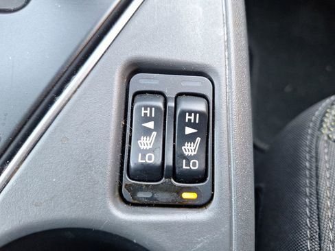 Used 2024 Subaru Crosstrek 2.0i Premium image 19