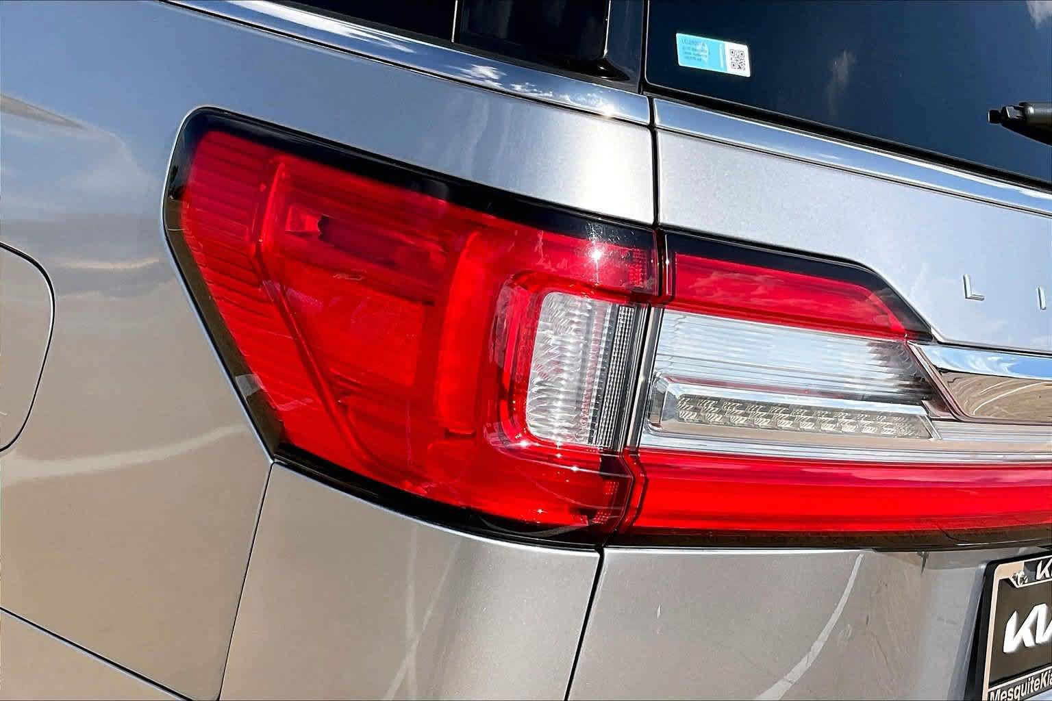 Used 2020 Lincoln Navigator L Reserve w/ Luxury Package AWD/4WD image 30