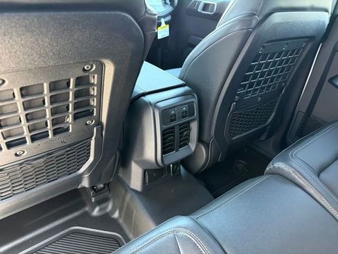 New 2026 Ford Bronco Big Bend w/ Black Diamond Package AWD/4WD image 8