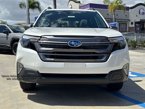 New 2026 Subaru Forester Touring AWD/4WD image 3