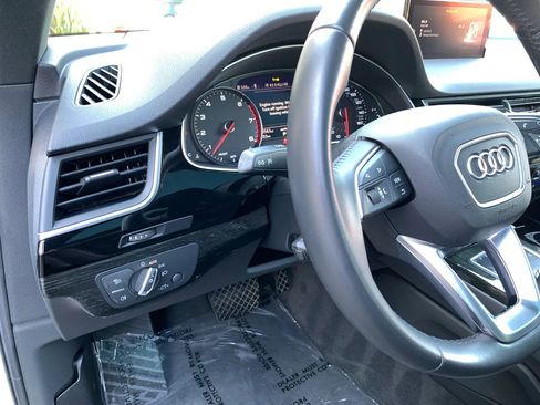 Used 2019 Audi Q7 3.0T Premium w/ Towing Package AWD/4WD image 25