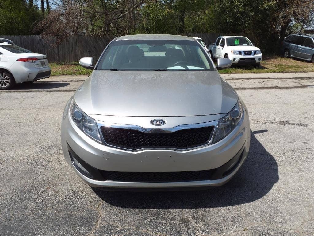 Used 2012 Kia Optima LX FWD image 9